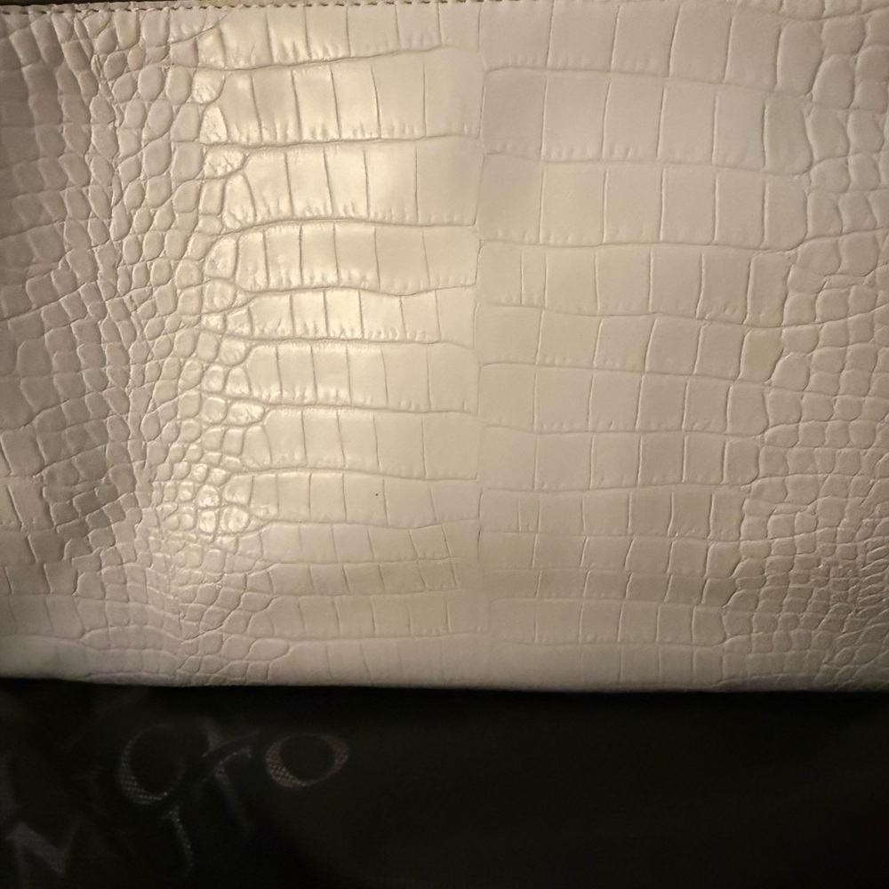 Vince Camuto White crocodile Textured Tote Bag - Picture 2 of 7